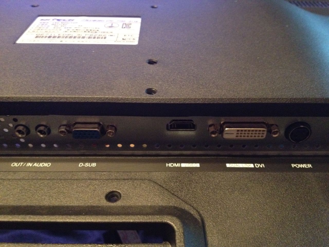 DVI, HDMI and VGA inputs, mic and power